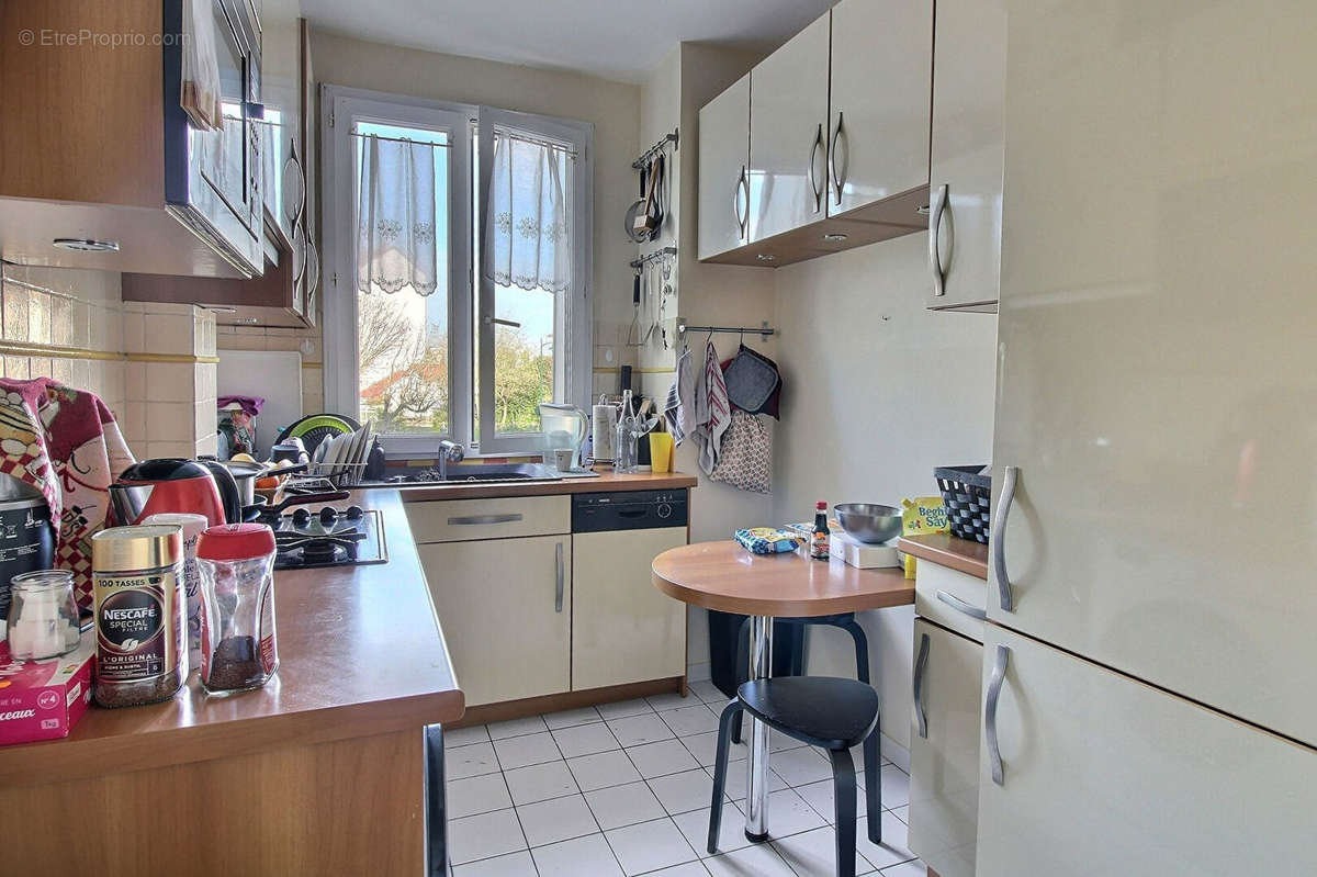 Appartement à COLOMBES