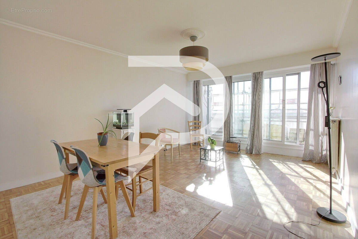 Appartement à ASNIERES-SUR-SEINE