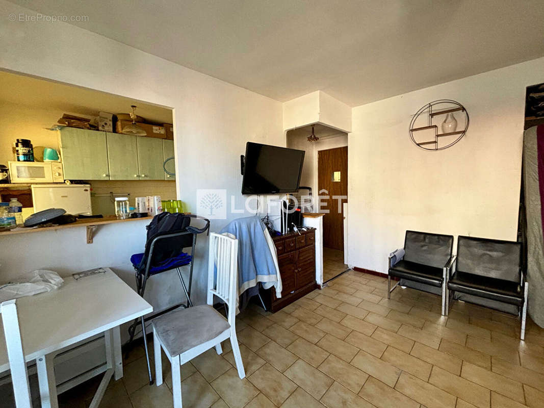 Appartement à MARSEILLE-3E