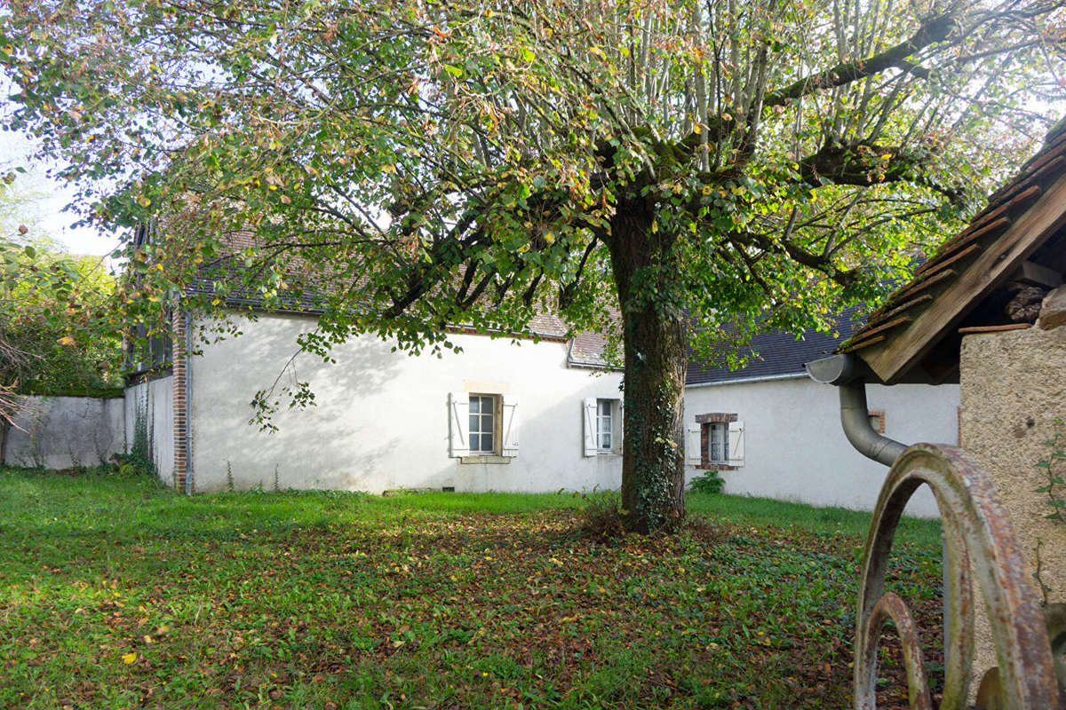 Maison à LES BORDES