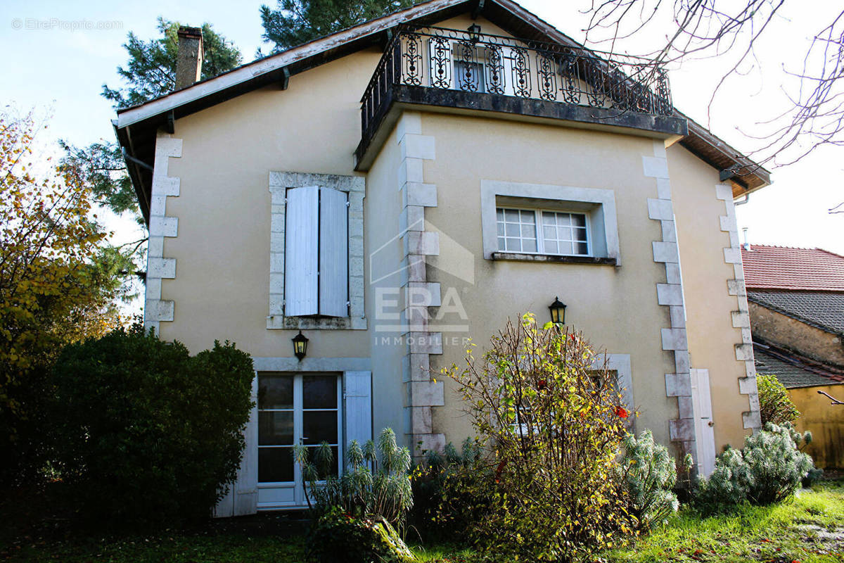 Maison à VELINES