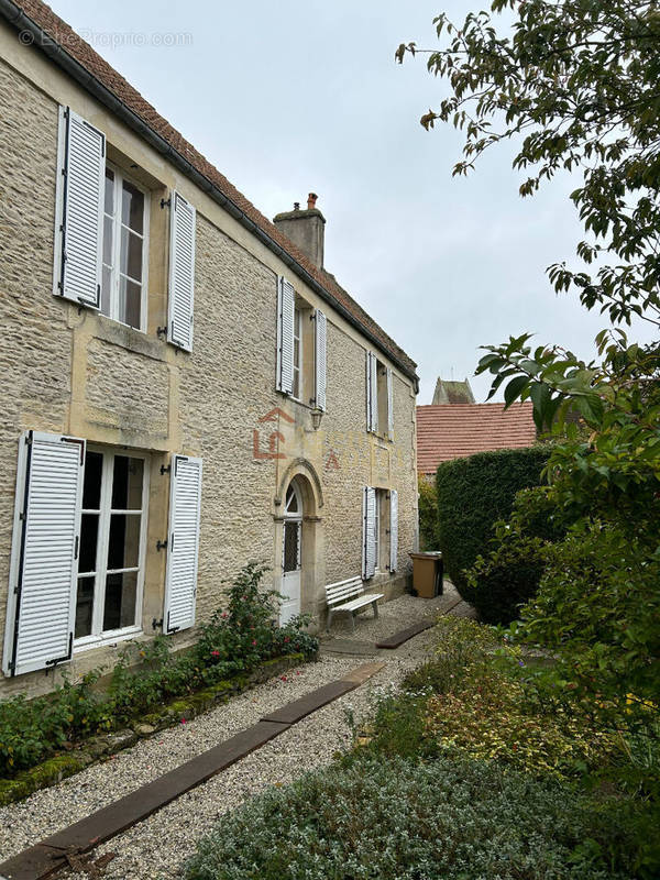 Maison à SAINT-SYLVAIN