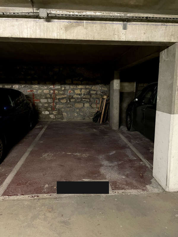 Parking à PARIS-13E