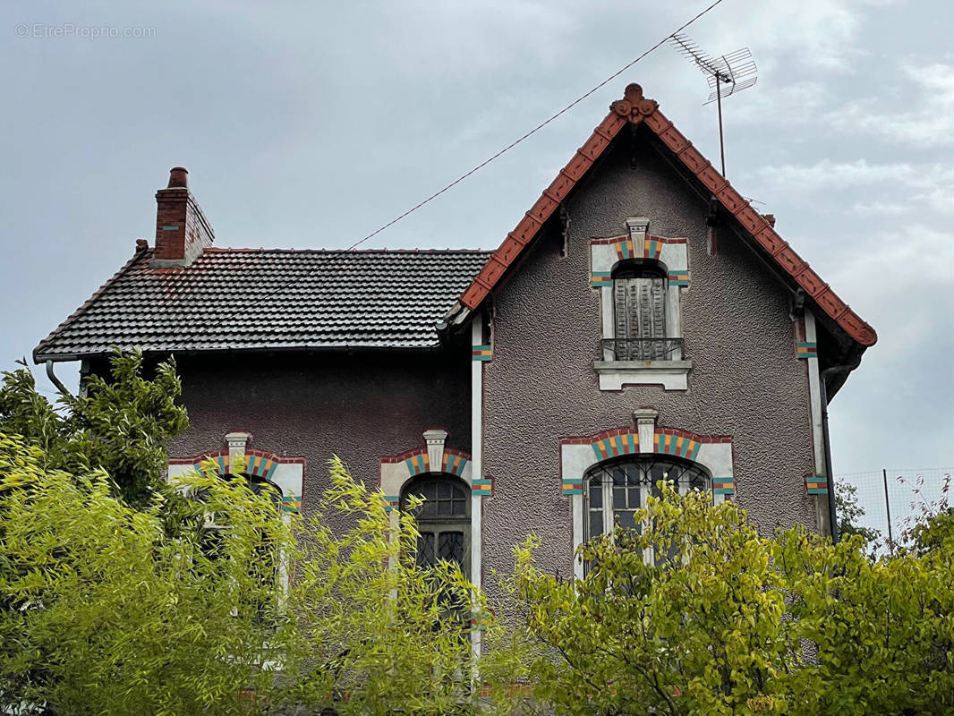 Maison à MONTLUCON