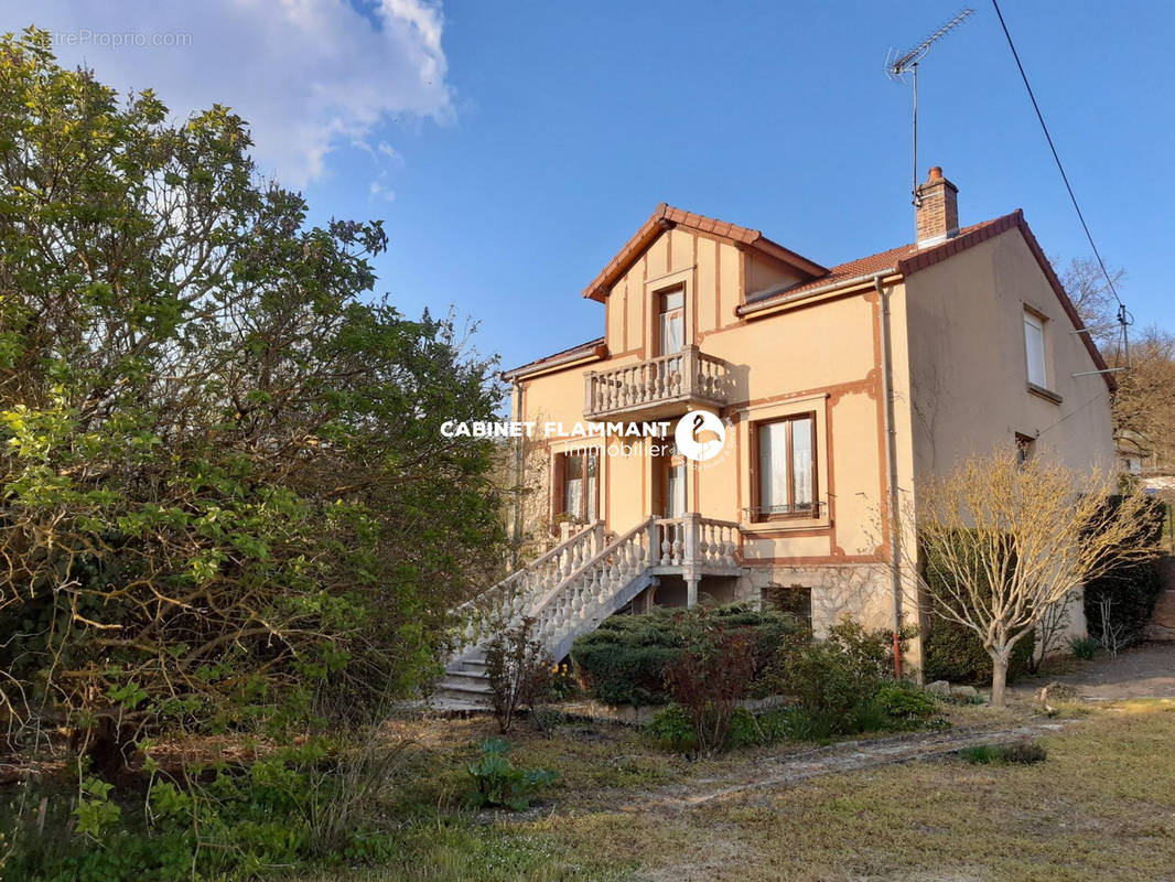 Maison à MONTBARD