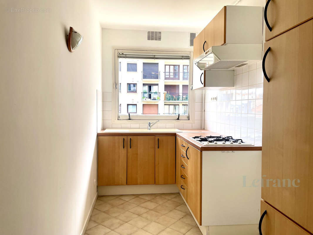 Appartement à PARIS-15E