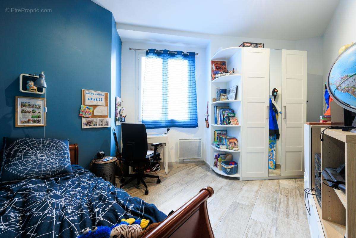 Appartement à MARSEILLE-7E