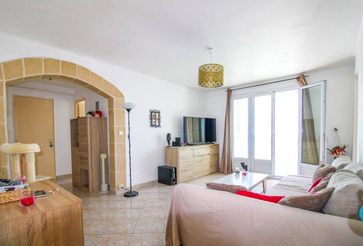 Appartement à MARSEILLE-9E