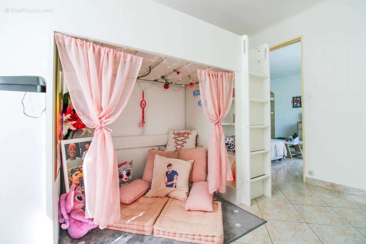 Appartement à MARSEILLE-9E