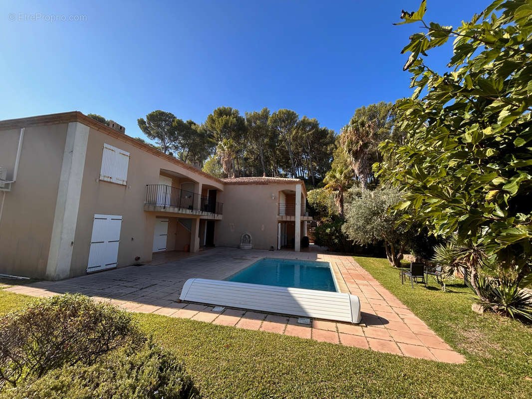 Appartement à SANARY-SUR-MER