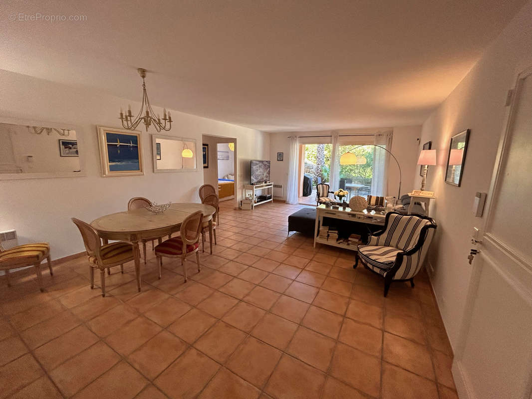 Appartement à SANARY-SUR-MER