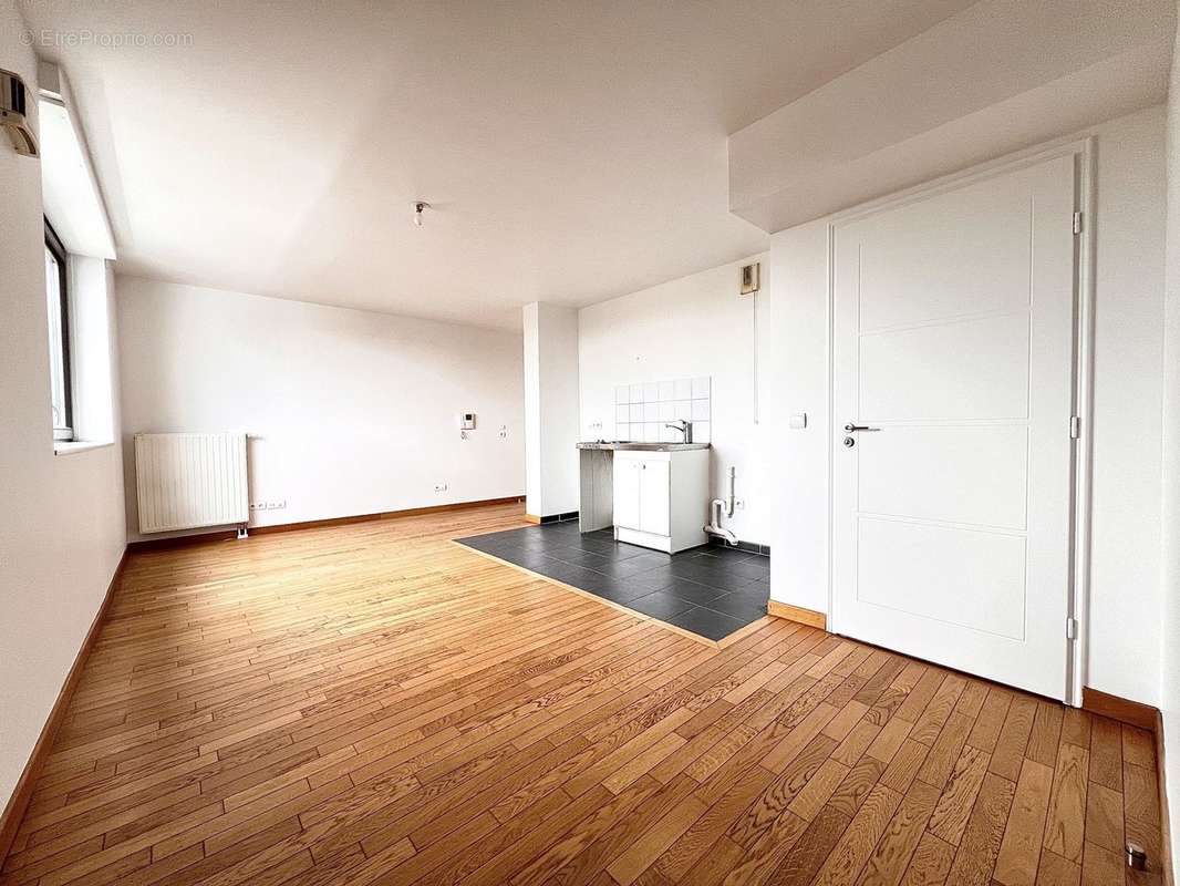 Appartement à PARIS-19E