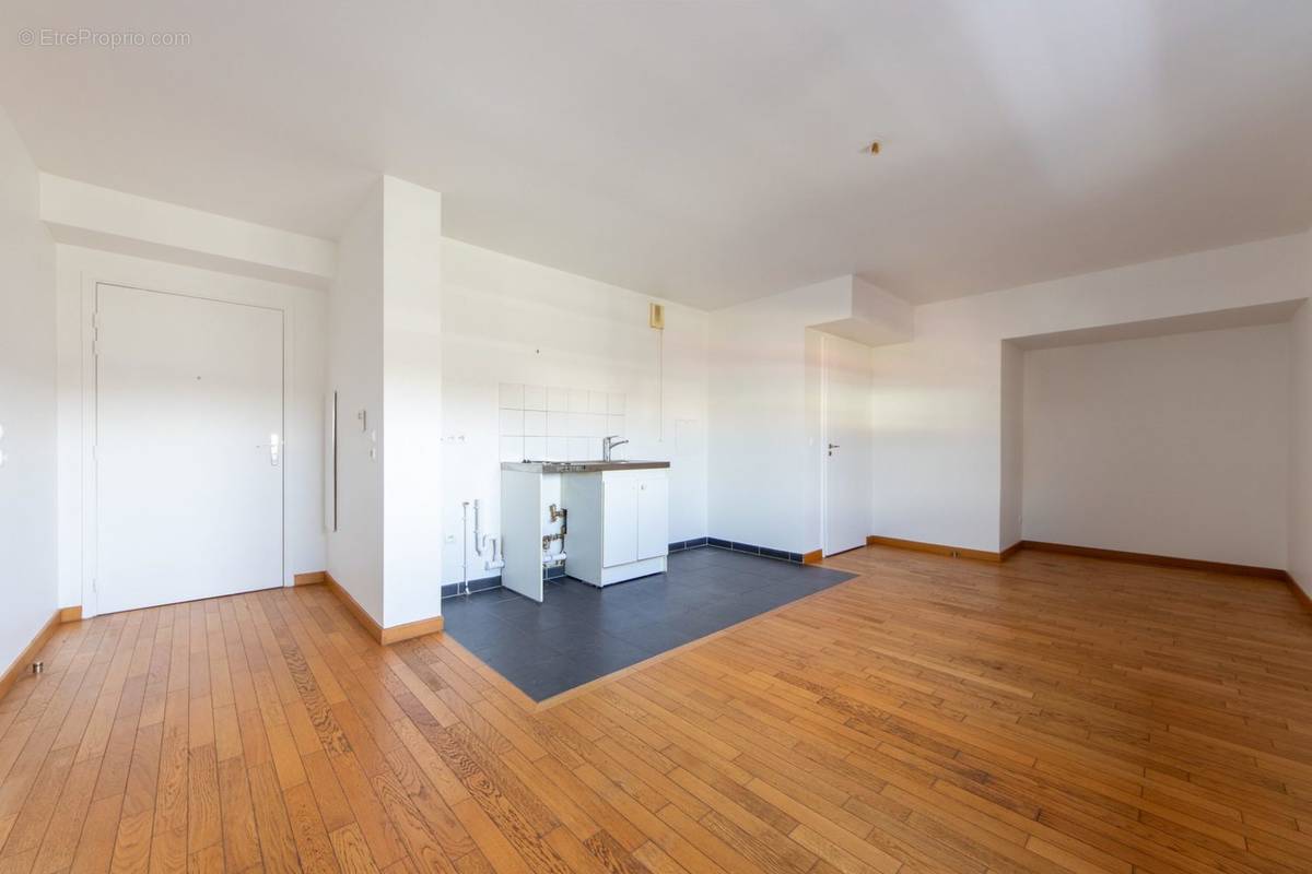 Appartement à PARIS-19E