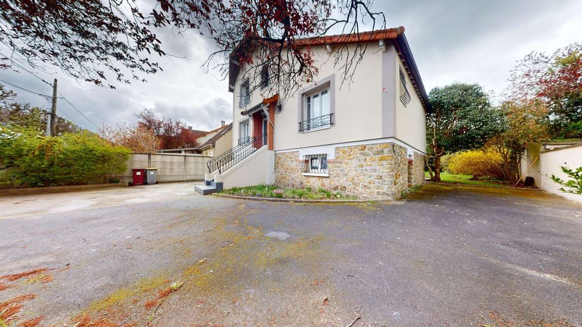 Maison à CHELLES