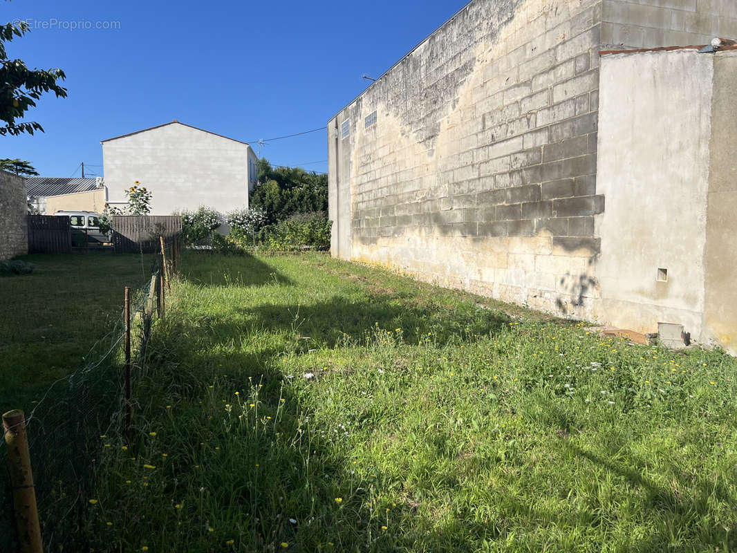 Maison à SAINTES