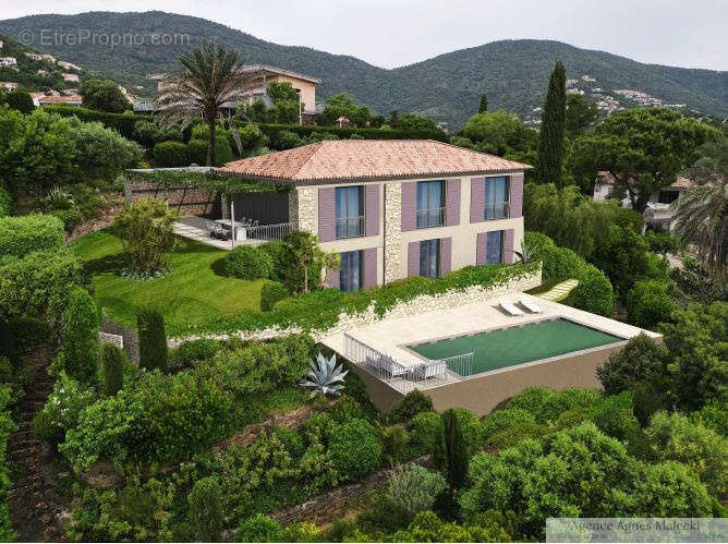 Maison à CAVALAIRE-SUR-MER