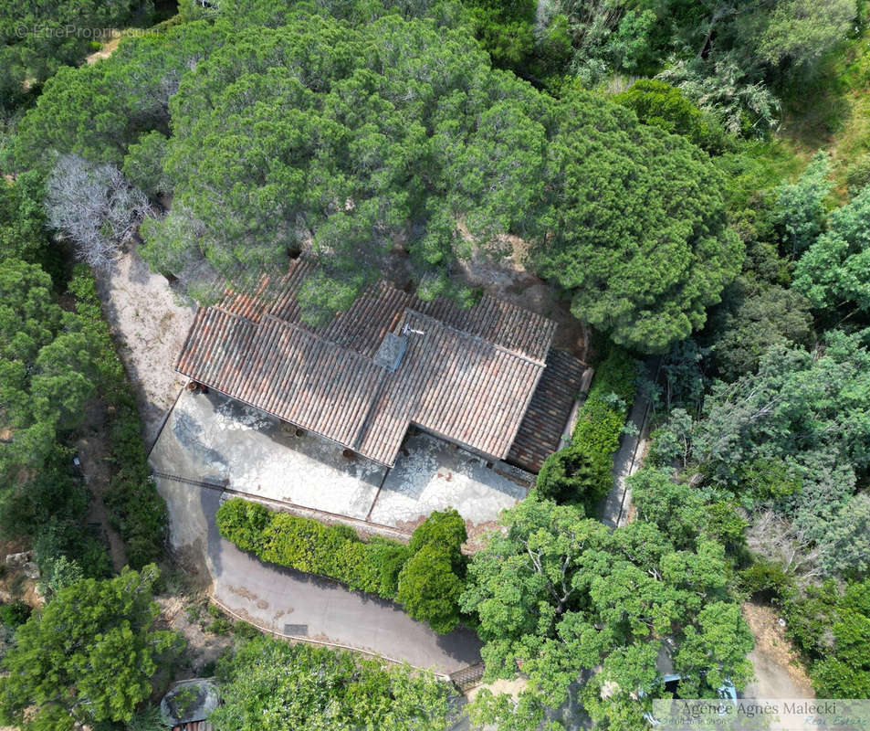 Maison à LA CROIX-VALMER