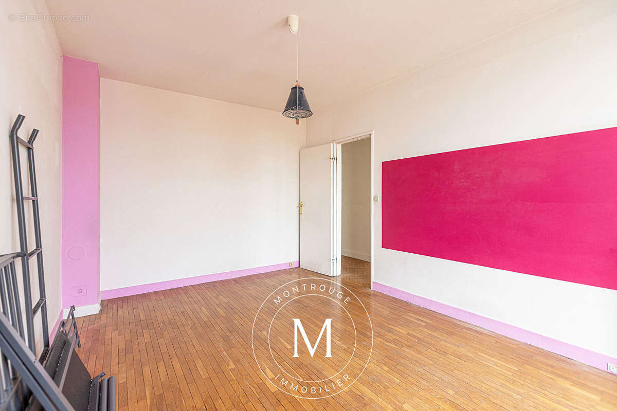 Appartement à MONTROUGE