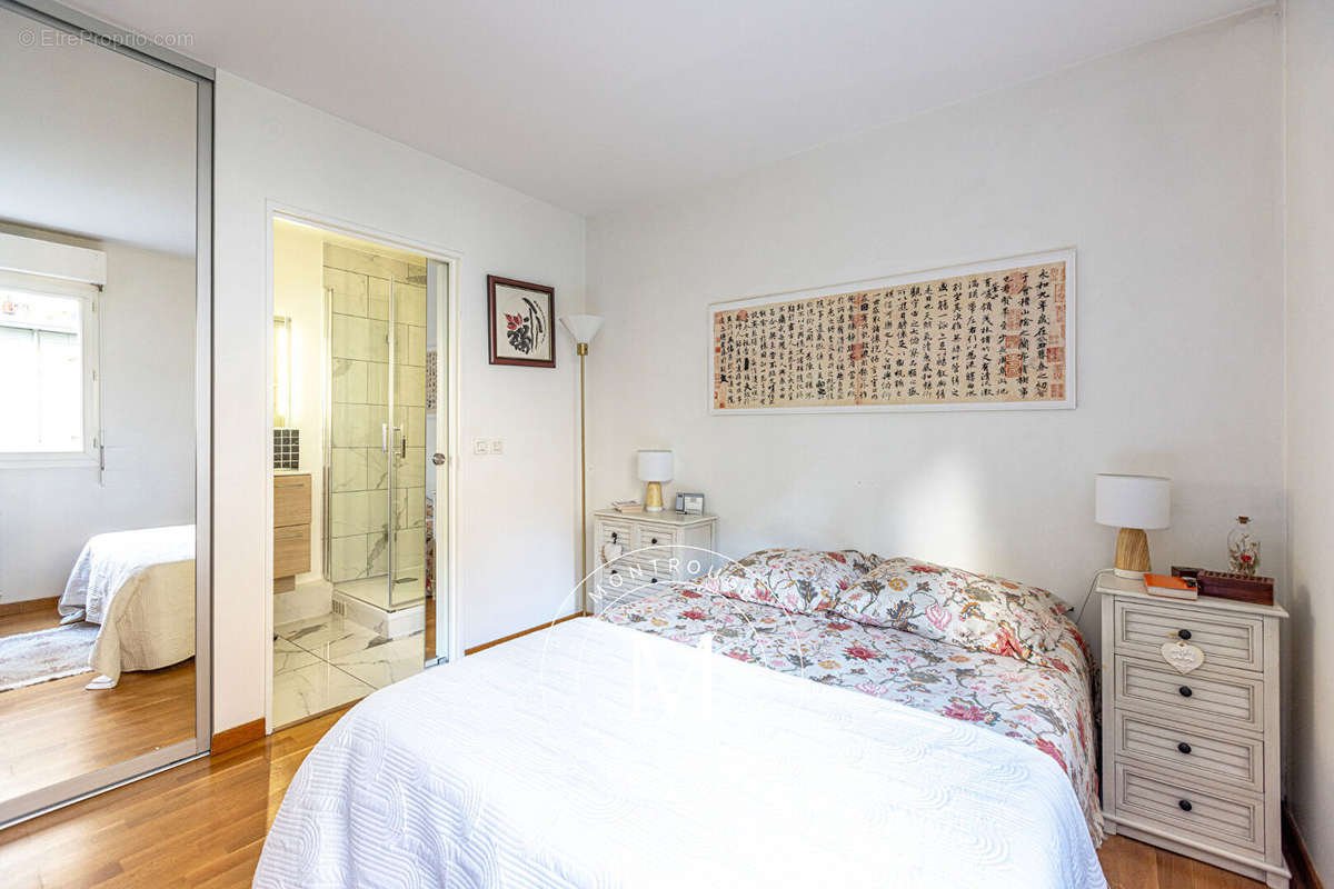 Appartement à MONTROUGE