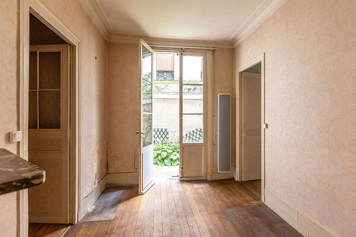 Appartement à PARIS-7E