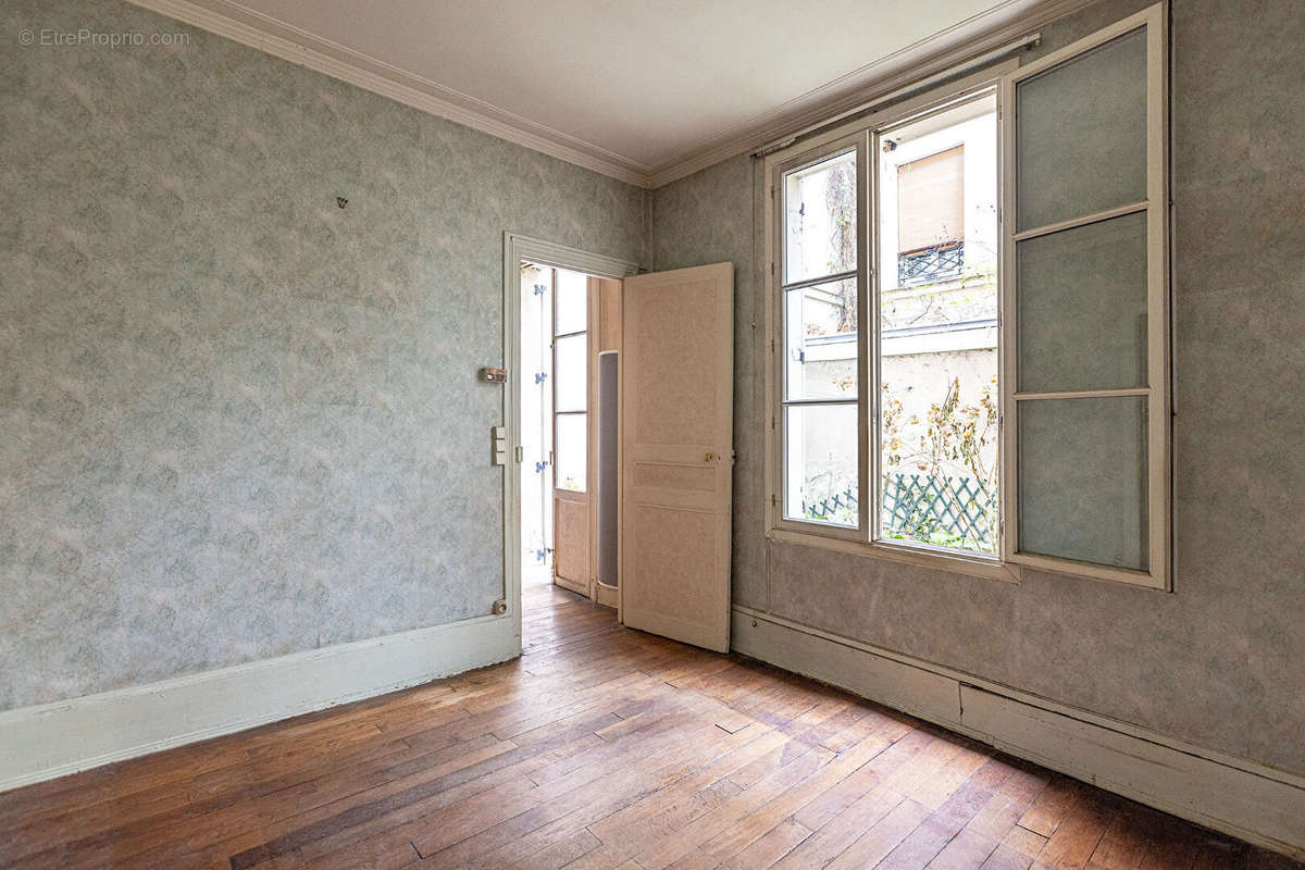 Appartement à PARIS-7E