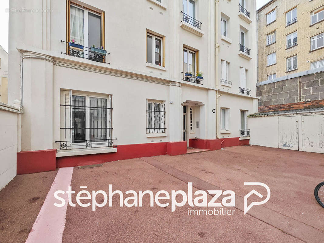 Appartement à MONTROUGE