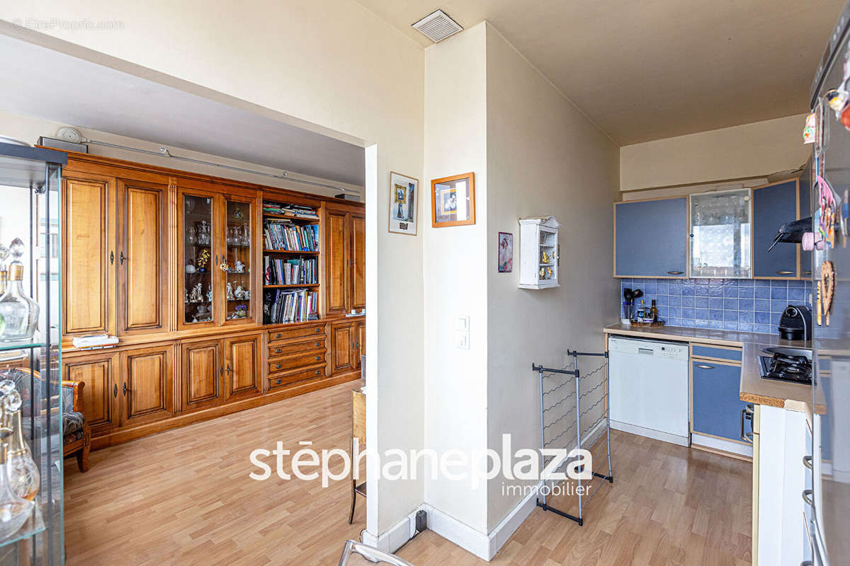 Appartement à MONTROUGE