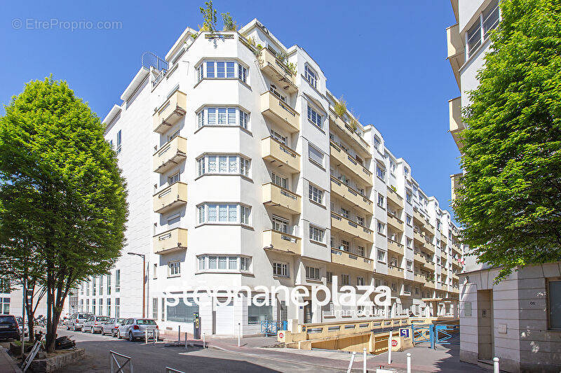 Appartement à MONTROUGE