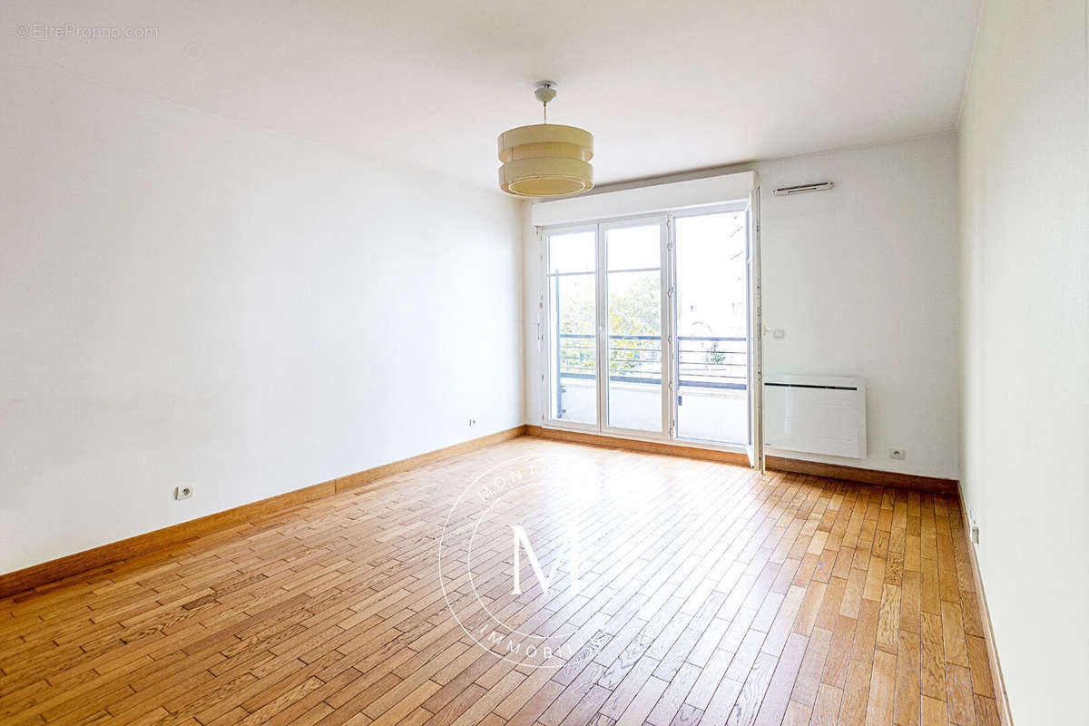 Appartement à MONTROUGE