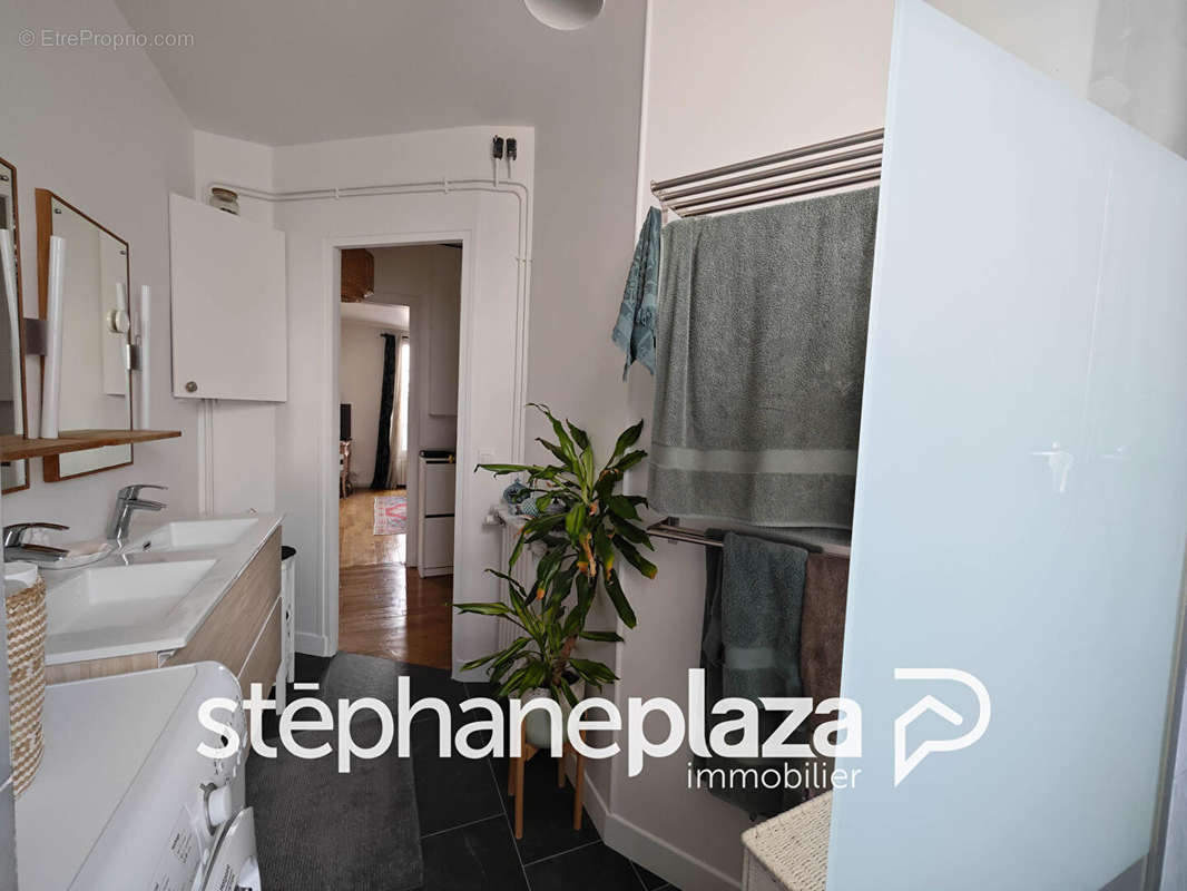 Appartement à MONTROUGE