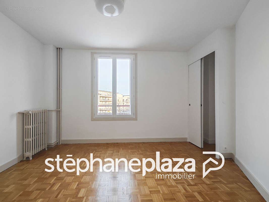 Appartement à MONTROUGE