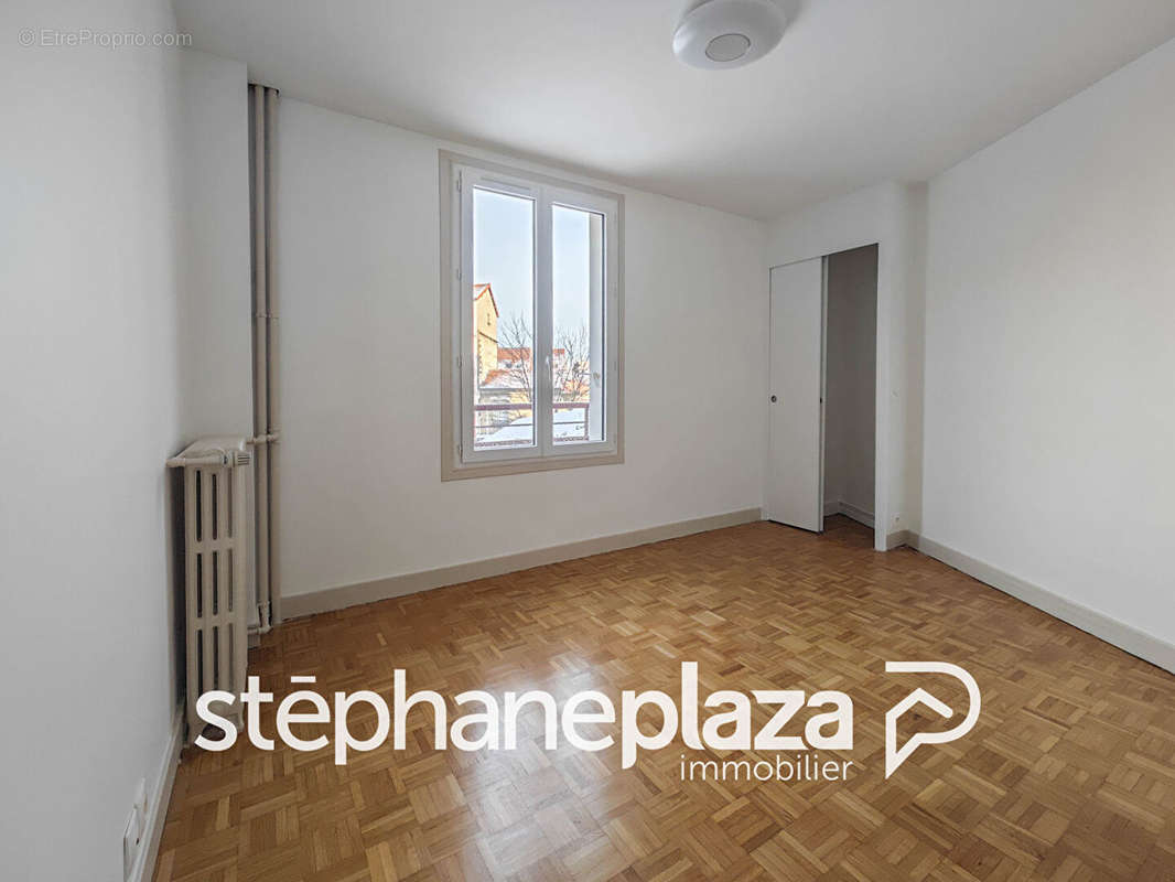 Appartement à MONTROUGE