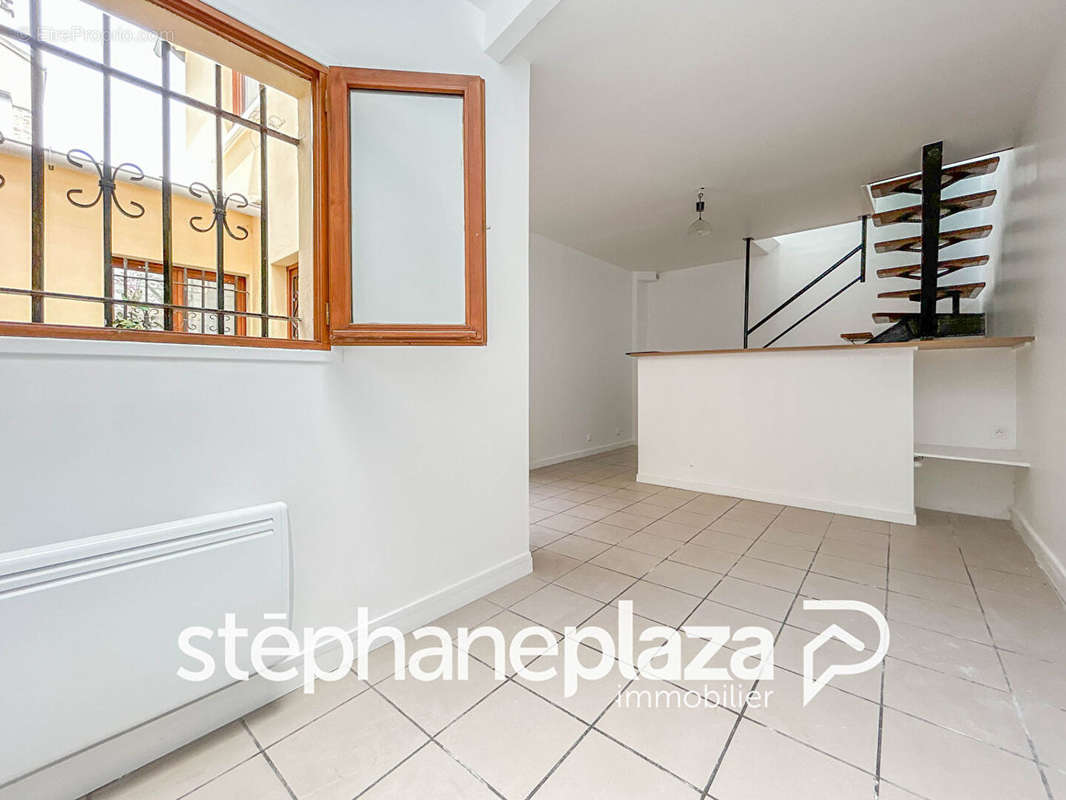 Appartement à MONTROUGE