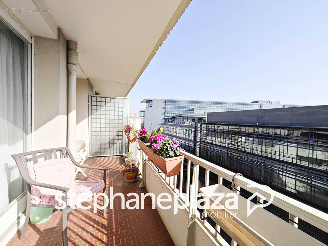 Appartement à MONTROUGE