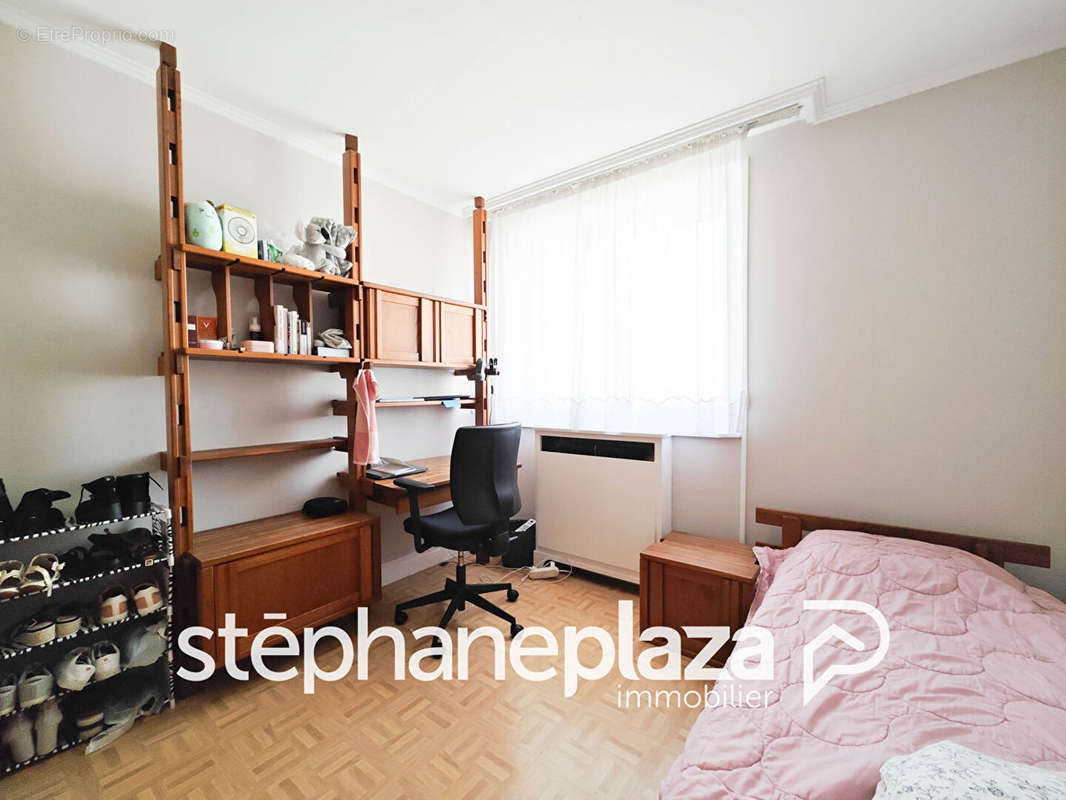 Appartement à MONTROUGE