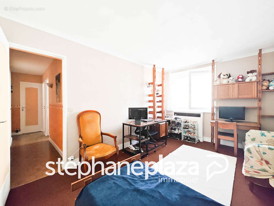 Appartement à MONTROUGE