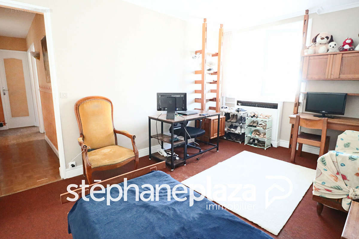 Appartement à MONTROUGE