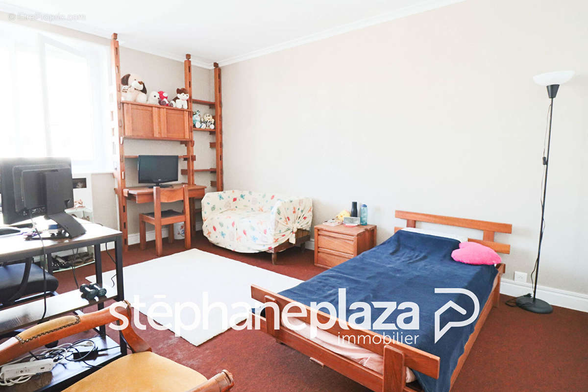 Appartement à MONTROUGE