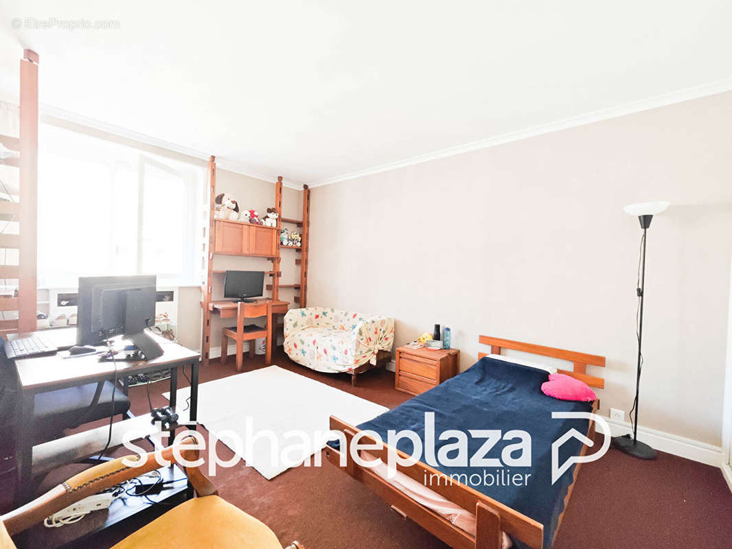 Appartement à MONTROUGE