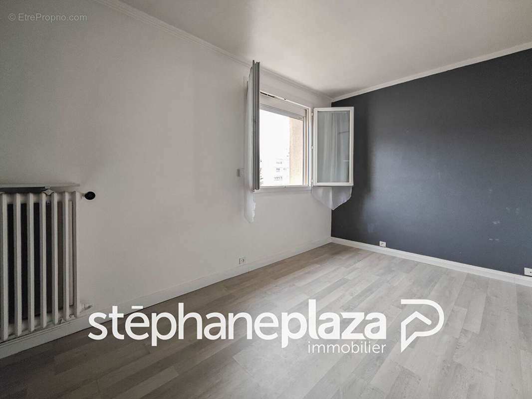 Appartement à MONTROUGE