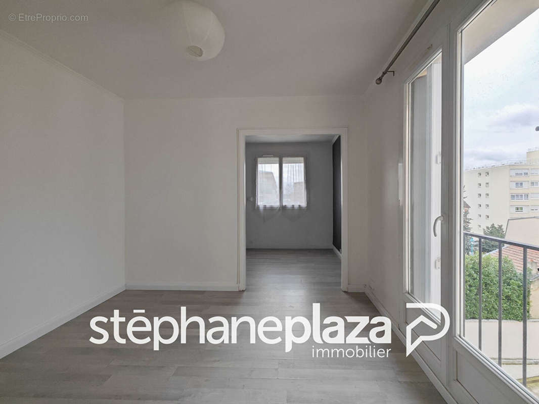 Appartement à MONTROUGE