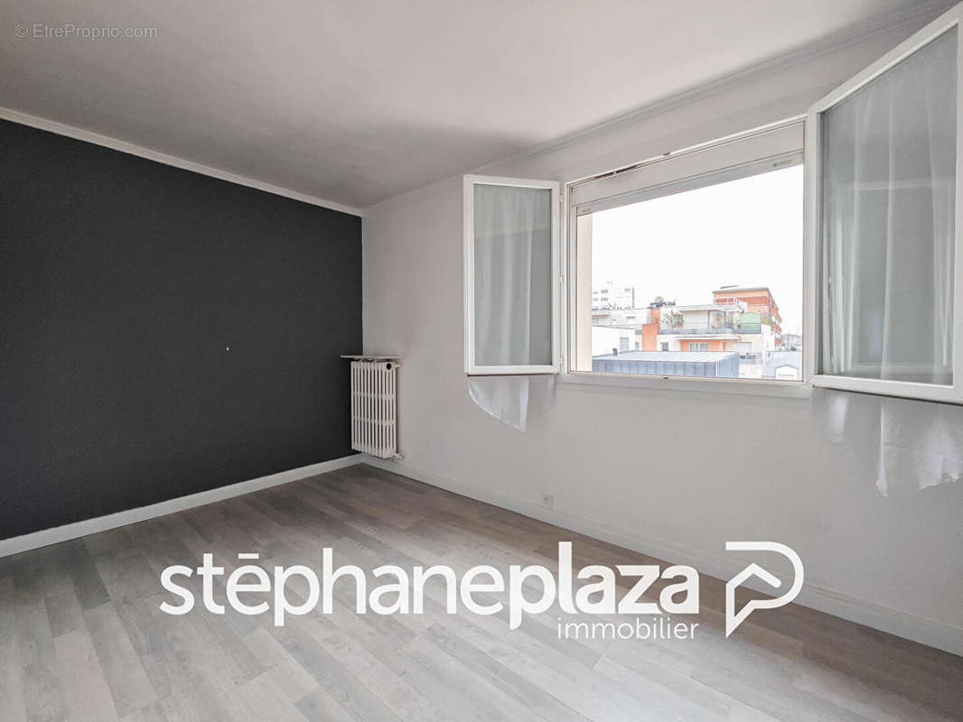 Appartement à MONTROUGE