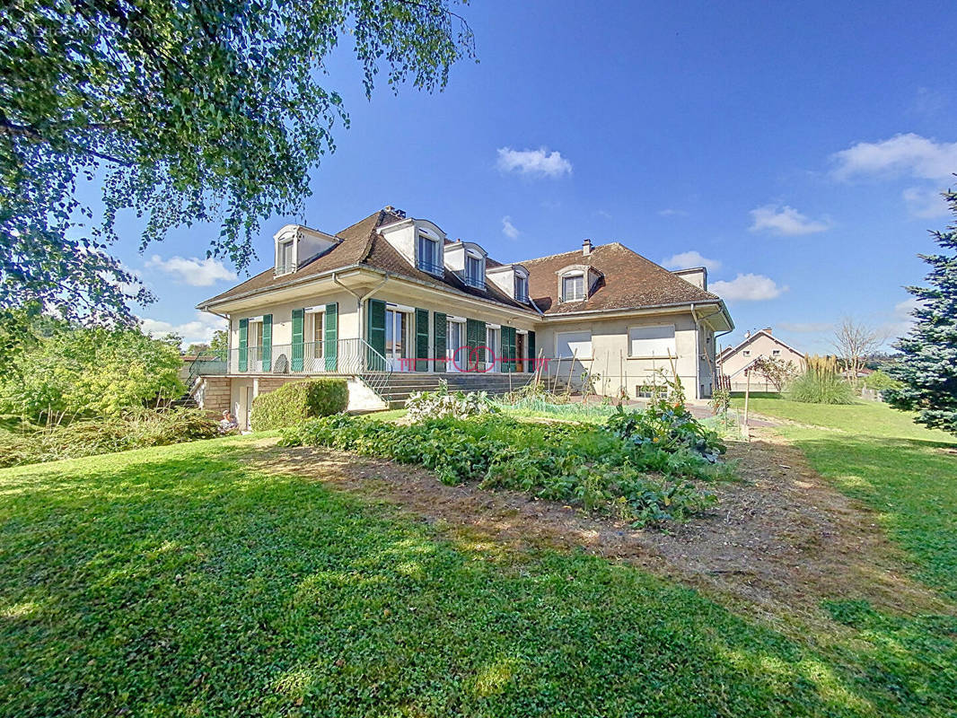 Maison à VILLE-SUR-TOURBE