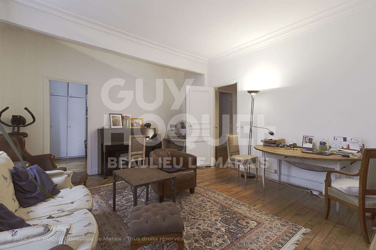 Appartement à PARIS-4E