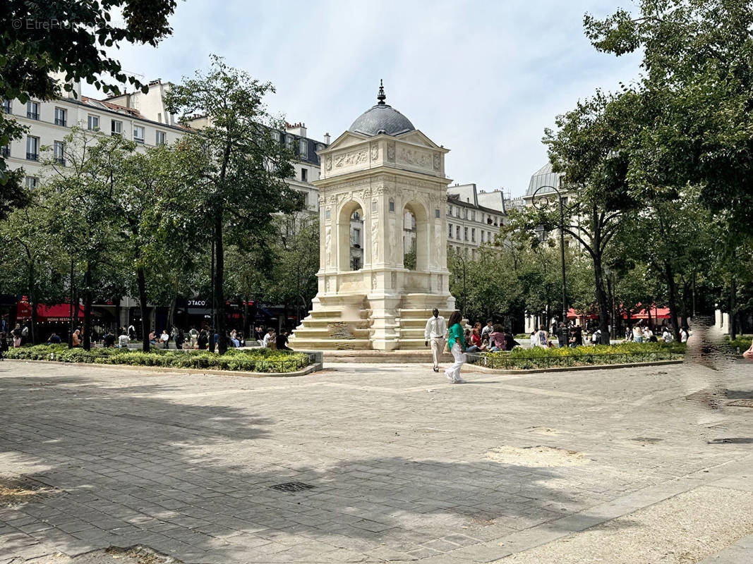 Appartement à PARIS-1E