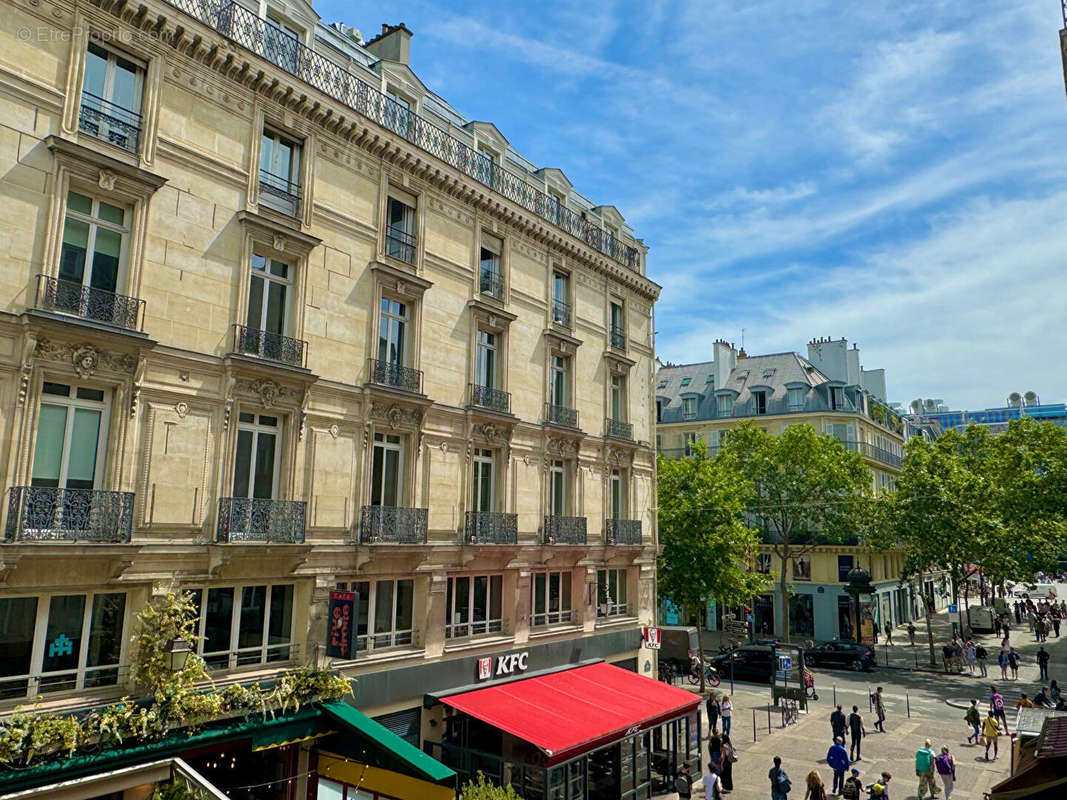 Appartement à PARIS-1E