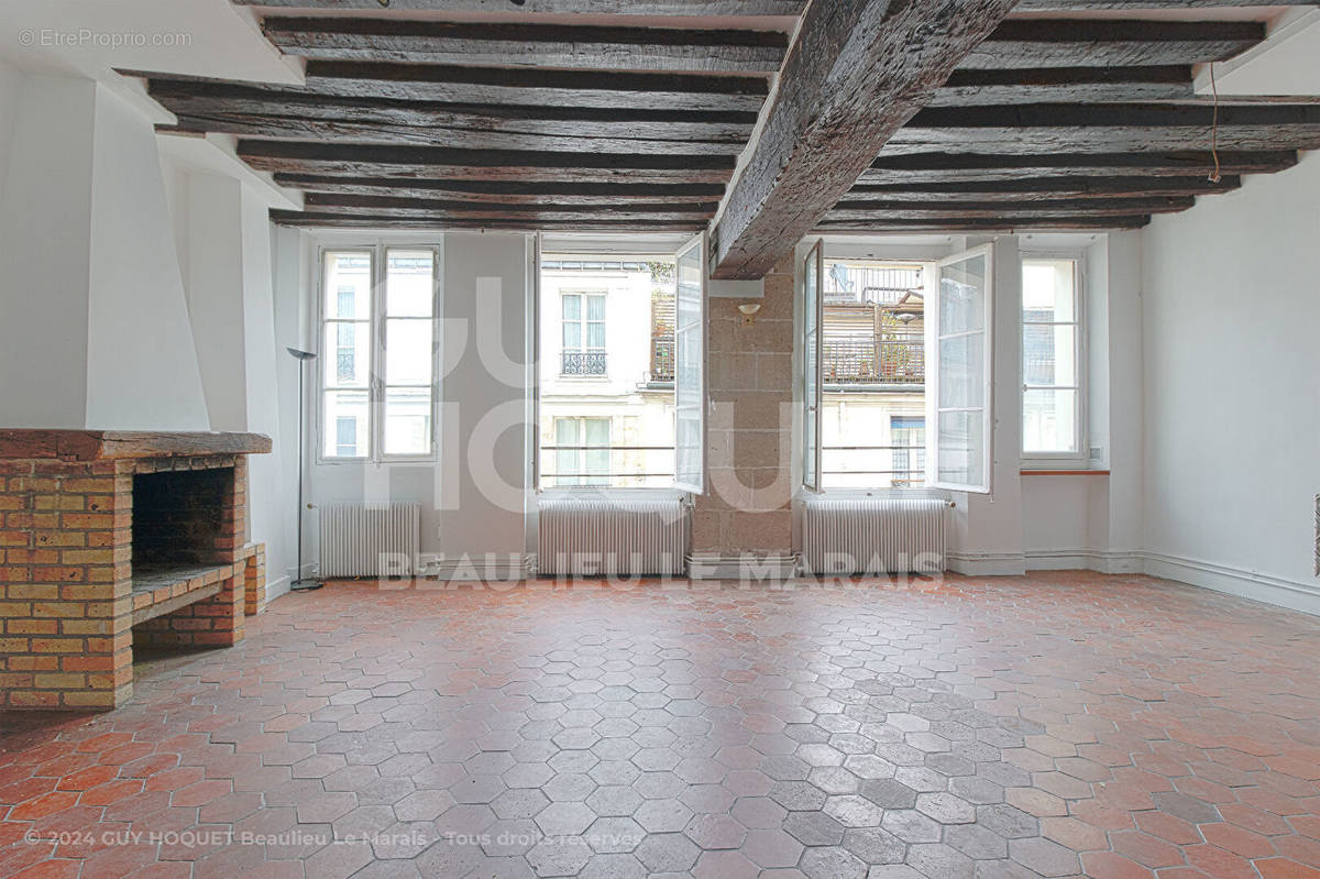 Appartement à PARIS-4E