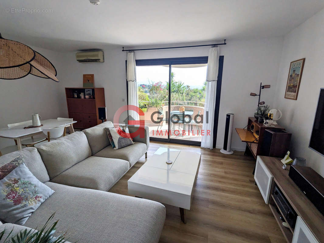 Appartement à VILLENEUVE-LOUBET