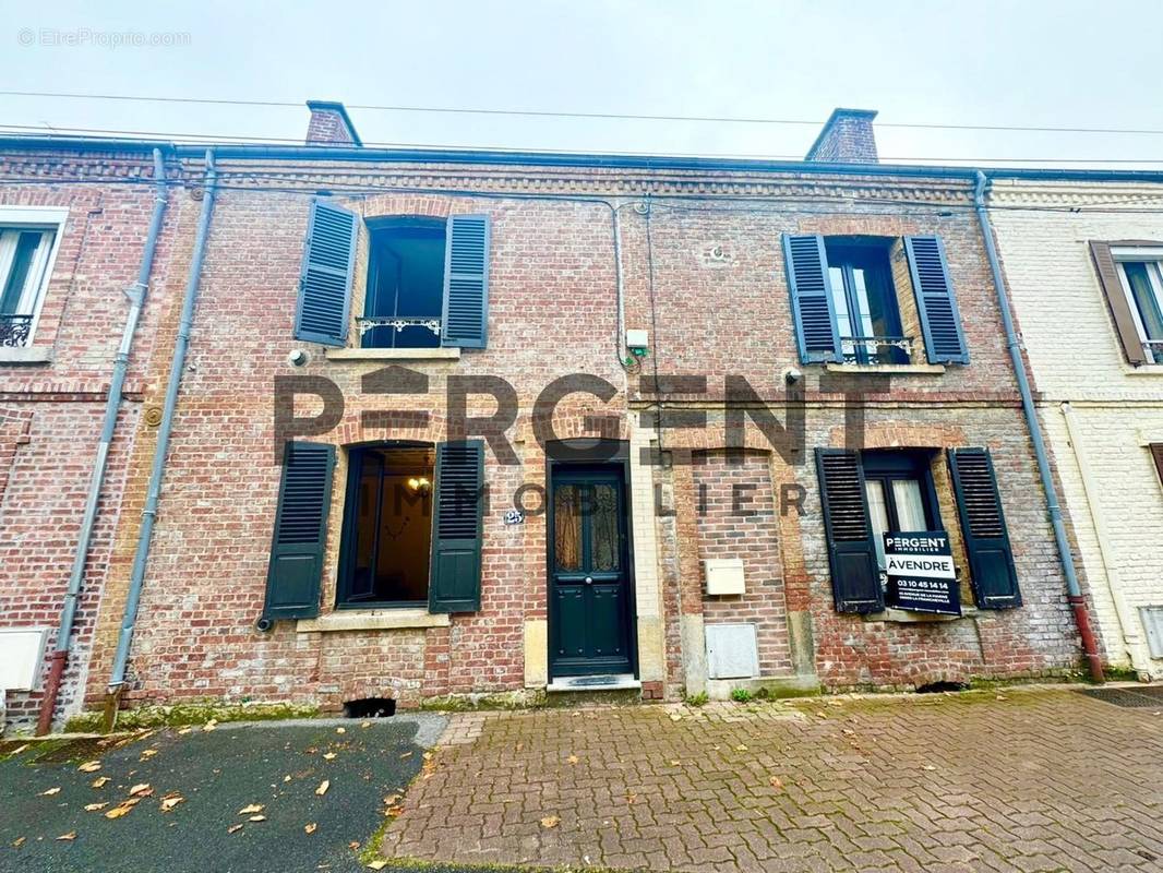 Maison à CHARLEVILLE-MEZIERES