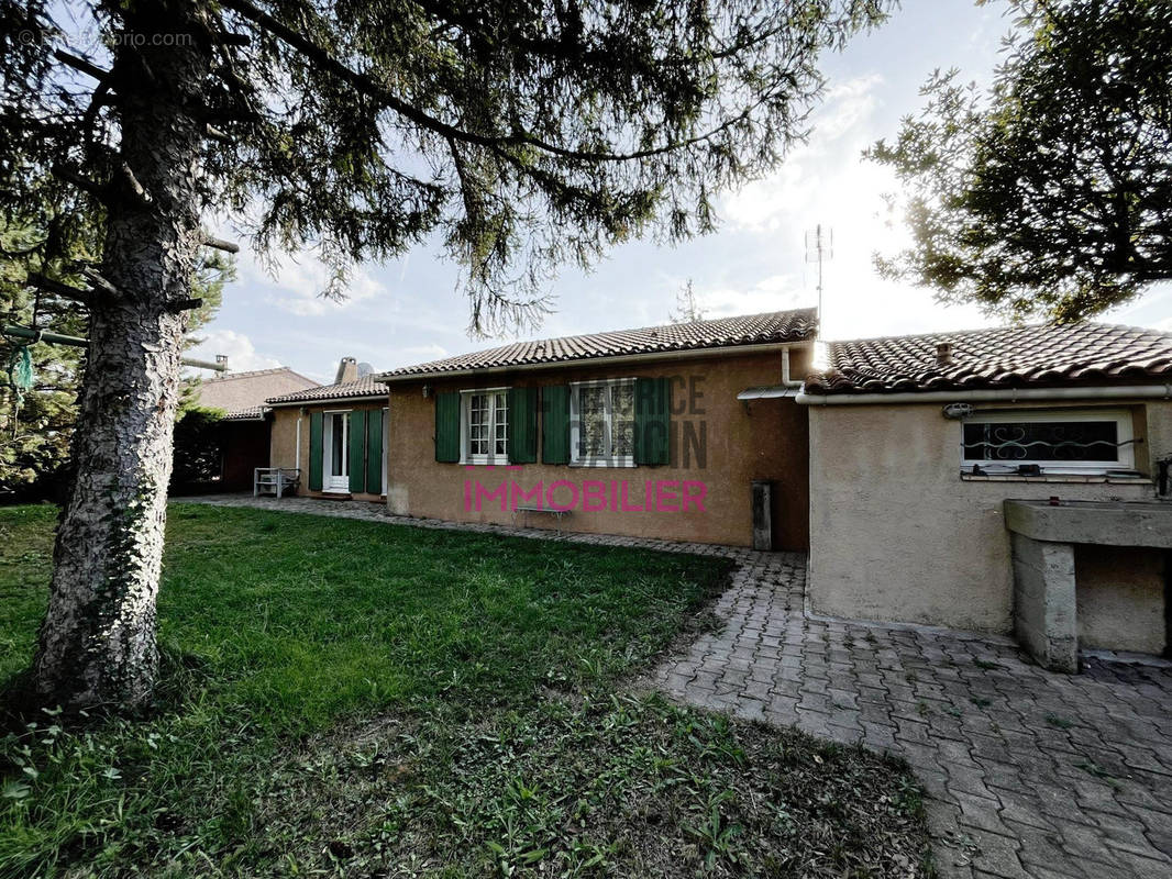 Maison à L&#039;ISLE-SUR-LA-SORGUE